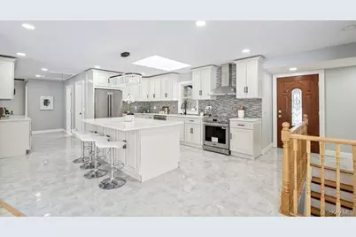 497 Woodbury Road, Cold Spring Harbor, NY 11724 - Photo 17