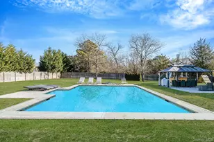 4 Danamarie Ln, Patchogue, NY 11772 - Photo 21