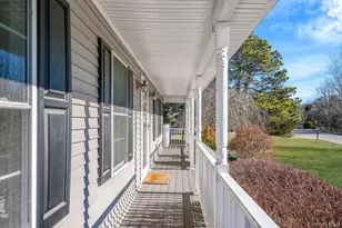 4 Danamarie Ln, Patchogue, NY 11772 - Photo 3