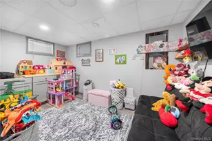 62 Sunburst Dr, Rocky Point, NY 11778 - Photo 23