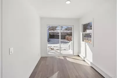 182 Lexington Road, Shirley, NY 11967 - Photo 7