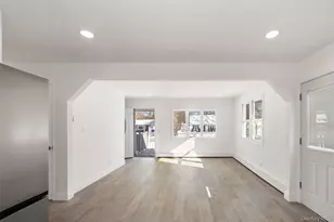 182 Lexington Rd, Shirley, NY 11967 - Photo 3