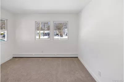 182 Lexington Road, Shirley, NY 11967 - Photo 5