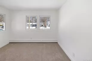 182 Lexington Rd, Shirley, NY 11967 - Photo 5