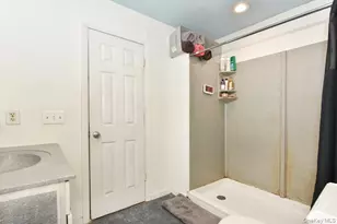 116 15th Ave, West Babylon, NY 11704 - Photo 19