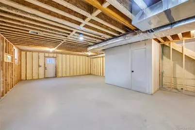 119 E Fulton Avenue, Roosevelt, NY 11575 - Photo 19