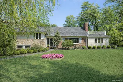 6 Luquer Road, Manhasset, NY 11030 - Photo 1