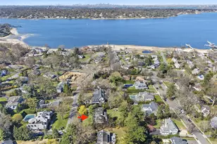 6 Luquer Rd, Manhasset, NY 11030 - Photo 13