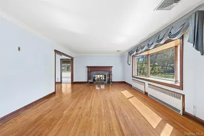 6 Luquer Road, Manhasset, NY 11030 - Photo 7