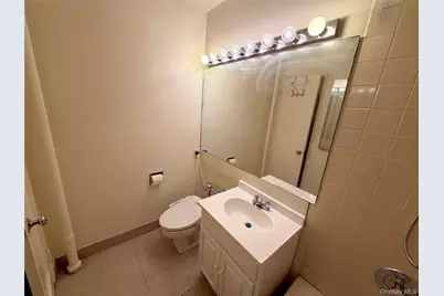 140-18 Burden Crescent #310, Briarwood, NY 11435 - Photo 15