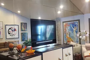 254 Estates Terrace, Manhasset, NY 11030 - Photo 3