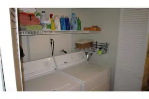 213 Arlington Ct, Bardonia, NY 10954 - Photo 13