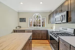 44 E Margin Rd, Ridge, NY 11961 - Photo 27