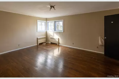 21 Norton Drive, Roosevelt, NY 11575 - Photo 15