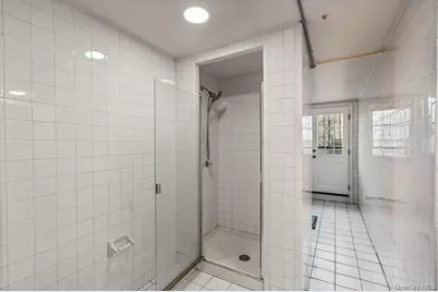 68-17 Groton Street, Forest Hills, NY 11375 - Photo 15