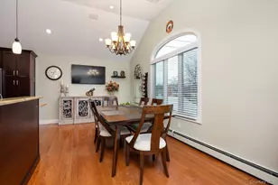 525 Roosevelt Ave, Massapequa Park, NY 11762 - Photo 3