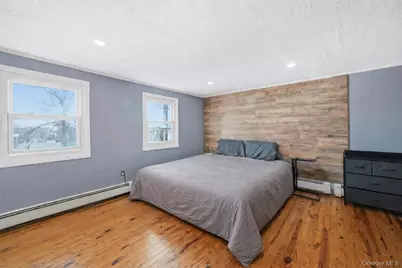 12 Charles Street, Bay Shore, NY 11706 - Photo 11