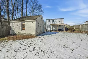 12 Charles St, Bay Shore, NY 11706 - Photo 17