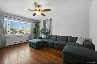 12 Charles Street, Bay Shore, NY 11706 - Photo 3