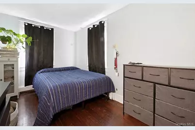 12 Charles Street, Bay Shore, NY 11706 - Photo 7