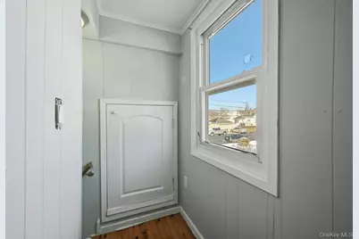 12 Charles Street, Bay Shore, NY 11706 - Photo 9