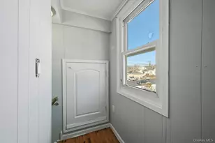 12 Charles St, Bay Shore, NY 11706 - Photo 9