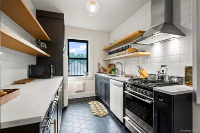 412 Munro Avenue #3F, Mamaroneck, NY 10543 - Photo 11