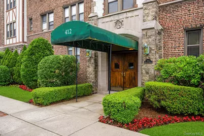 412 Munro Avenue #3F, Mamaroneck, NY 10543 - Photo 1
