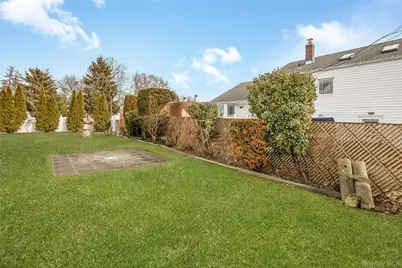 49 Amherst Drive, Massapequa, NY 11758 - Photo 27