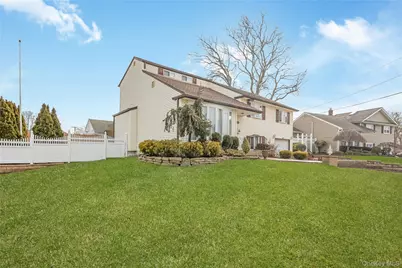 49 Amherst Drive, Massapequa, NY 11758 - Photo 3