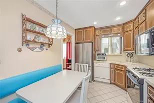 49 Amherst Dr, Massapequa, NY 11758 - Photo 9