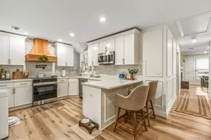 118 Ketcham Ave, Patchogue, NY 11772 - Photo 9