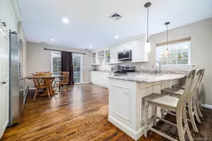 12 Summit St, Patchogue, NY 11772 - Photo 7