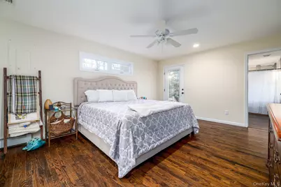 12 Summit Street, Patchogue, NY 11772 - Photo 9
