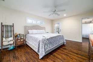 12 Summit St, Patchogue, NY 11772 - Photo 9