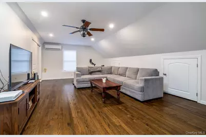 12 Summit Street, Patchogue, NY 11772 - Photo 15