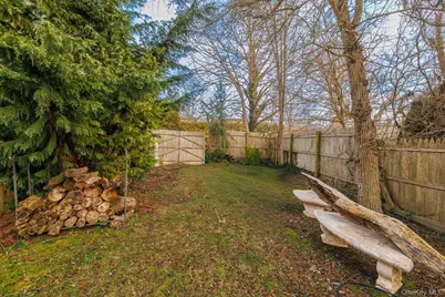 12 Summit Street, Patchogue, NY 11772 - Photo 19