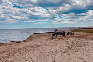 12 Summit St, Patchogue, NY 11772 - Photo 25