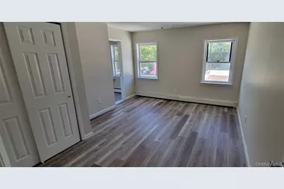 463-465 Main St #C, Islip, NY 11751 - Photo 5