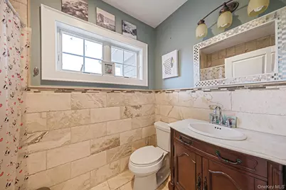 30 Hampton Drive, Center Moriches, NY 11934 - Photo 33