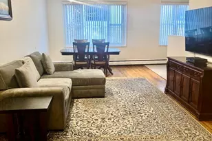 25 Canterbury Rd, Great Neck, NY 11021 - Photo 5