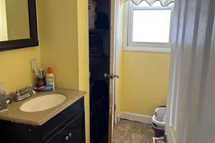 25 Gores Dr, Mastic, NY 11950 - Photo 9