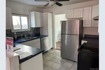 25 Gores Drive, Mastic, NY 11950 - Photo 5