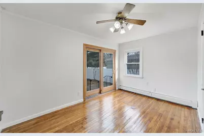 450 Rhodes Lane, West Hempstead, NY 11552 - Photo 5