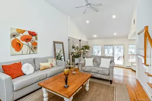 25 Sheryl Crescent, Smithtown, NY 11787 - Photo 7