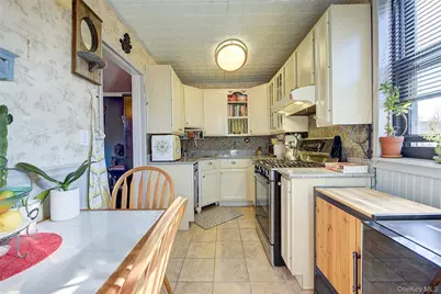 17-83 166th Street #Upper, Whitestone, NY 11357 - Photo 11