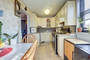 17-83 166th St, Whitestone, NY 11357 - Photo 11