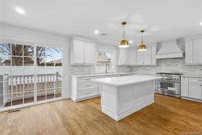 961 N Broadway, Massapequa, NY 11758 - Photo 7