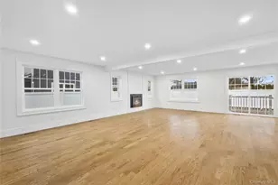 961 N Broadway, Massapequa, NY 11758 - Photo 9