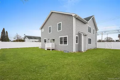 961 N Broadway, Massapequa, NY 11758 - Photo 3